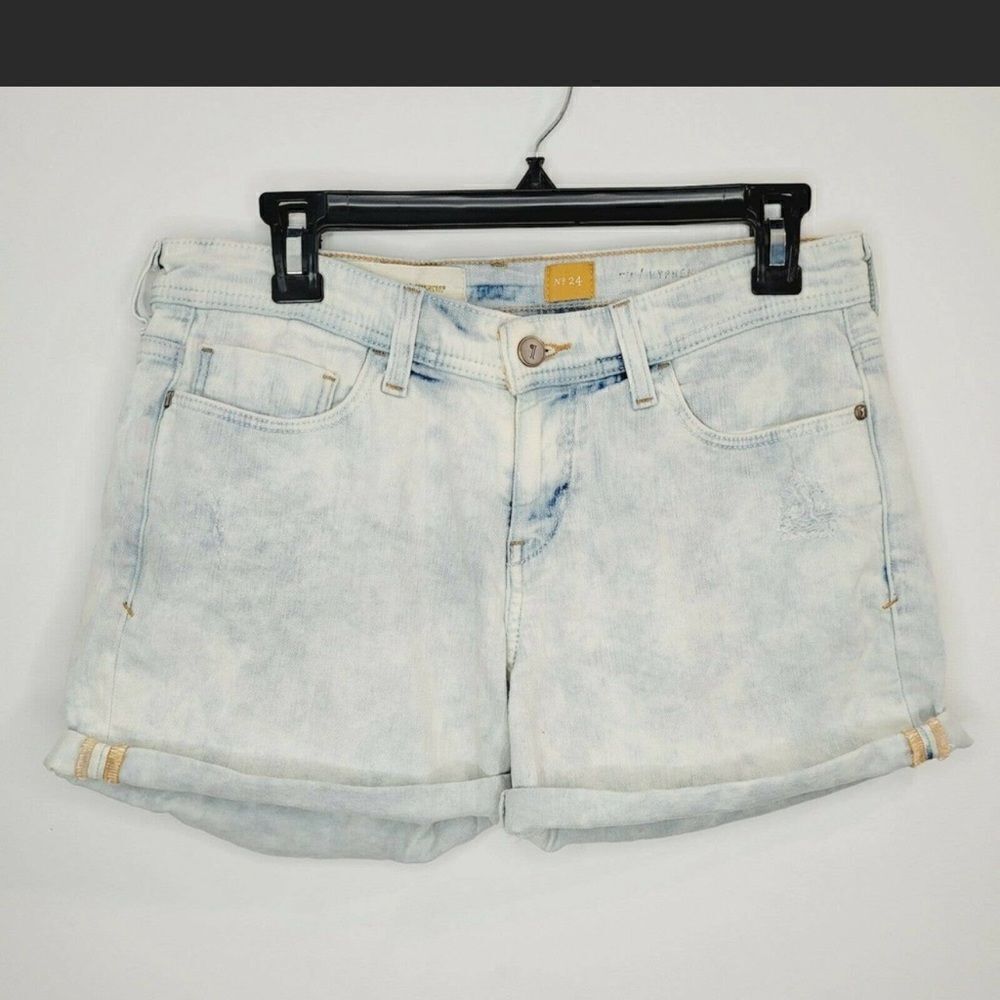 SOLD!! pilcro and the Letterpress mid rise denim shorts. Size 24 E…